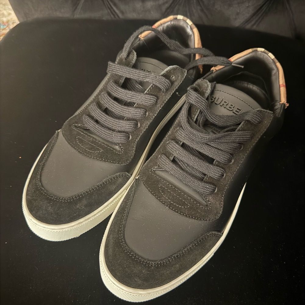 Brand new Men's Burberry Black Sneakers size 7
